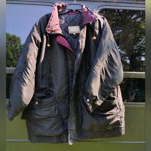 Stylish Men's Black and Burgundy Puffer Jacket